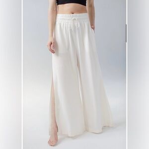 Savvi Maeve Wide‎ Leg Pant Size Medium NWT